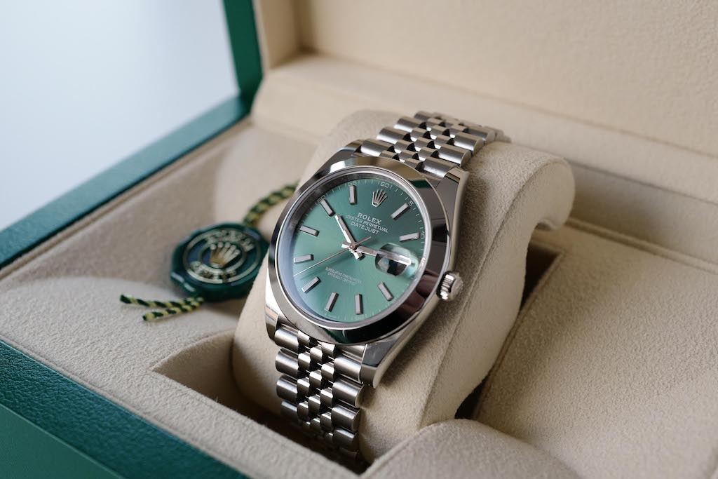 ROLEX DATE-JUST "Mint Green" Ref.126300 Jubilee Bracelet