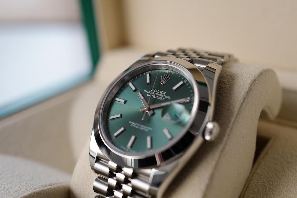 ROLEX DATE-JUST "Mint Green" Ref.126300 Jubilee Bracelet