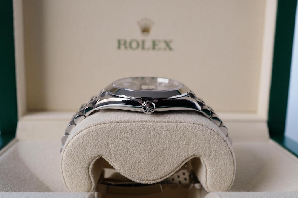 ROLEX DATE-JUST "Mint Green" Ref.126300 Jubilee Bracelet