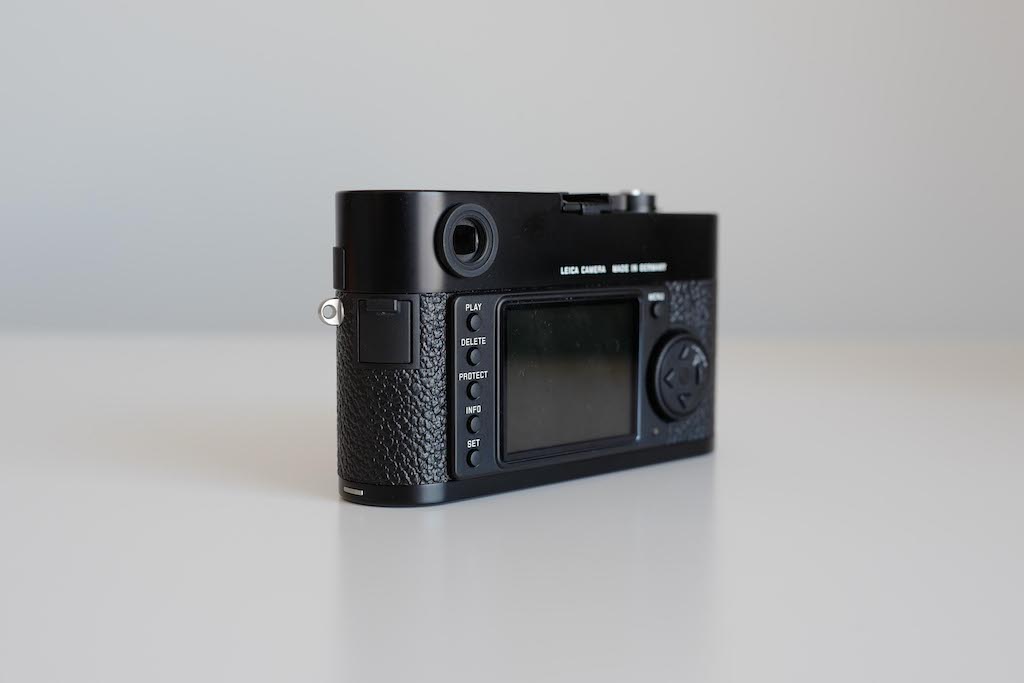 LEICA M8.2 Black Paint "エングレーブサービス"