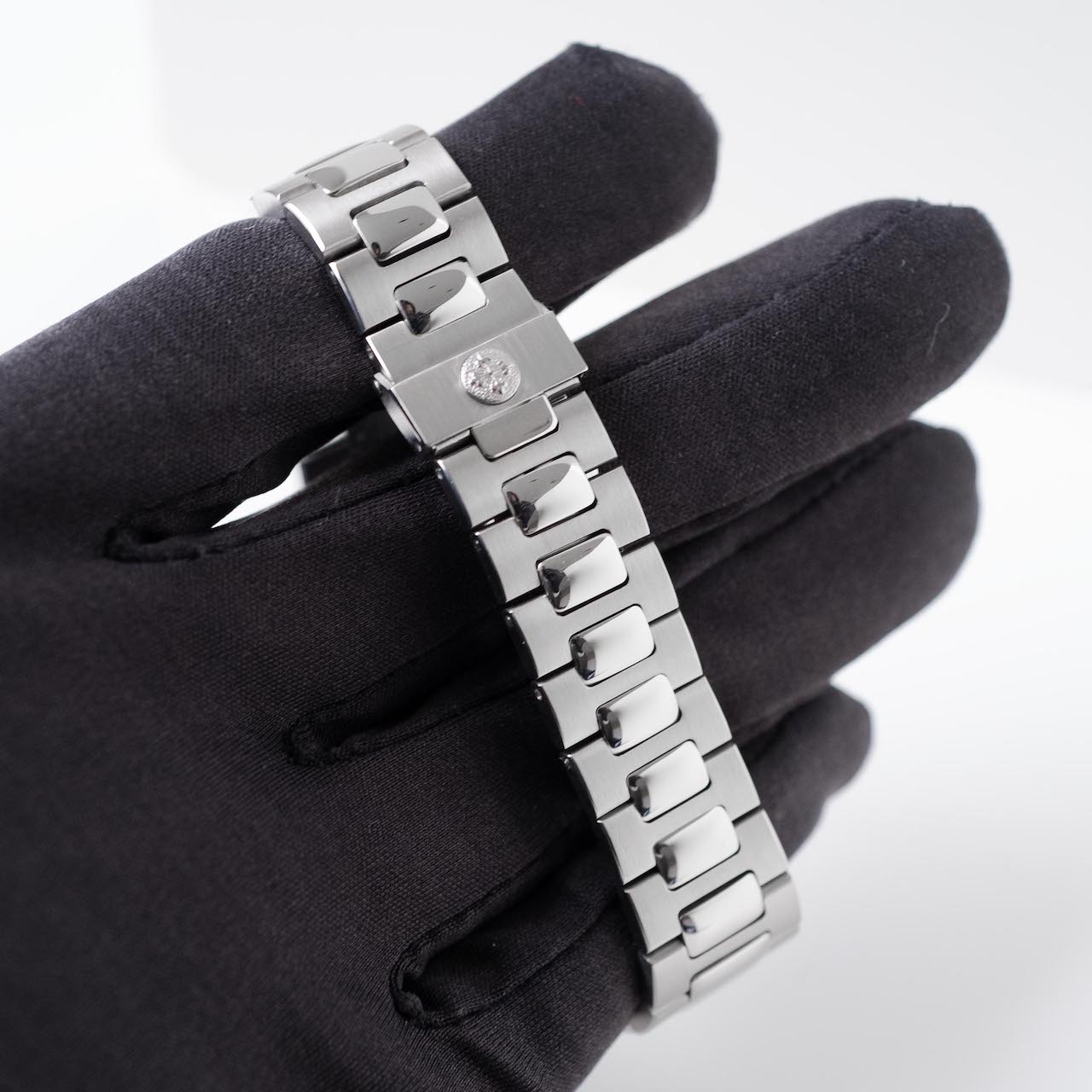 PATEK PHILIPPE Nautilus Ref.3800/1A-010 1990y with Archive