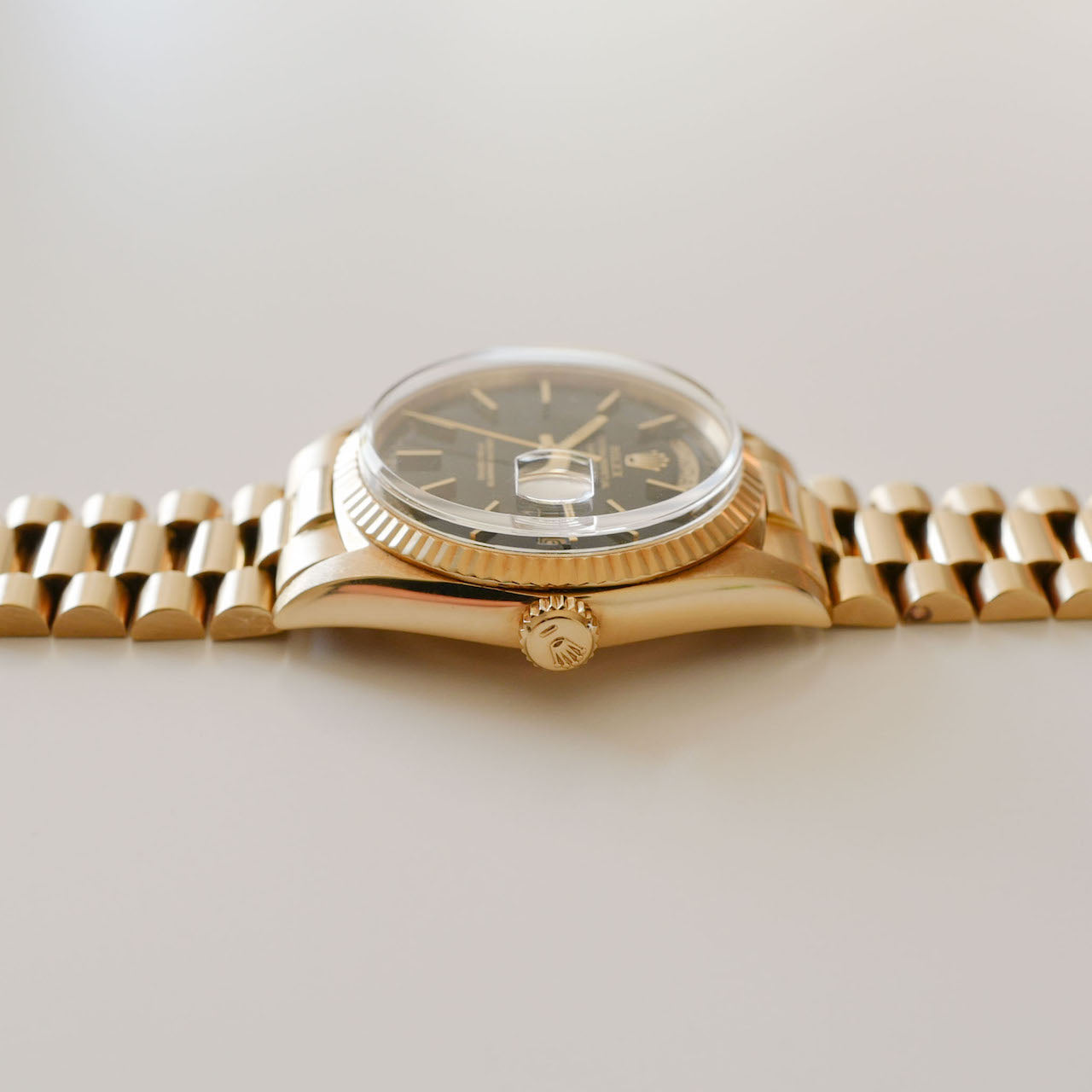 ROLEX DAY-DATE "Gilt Dial, Center Split" 18k Yellow Gold Ref.1803 1967y