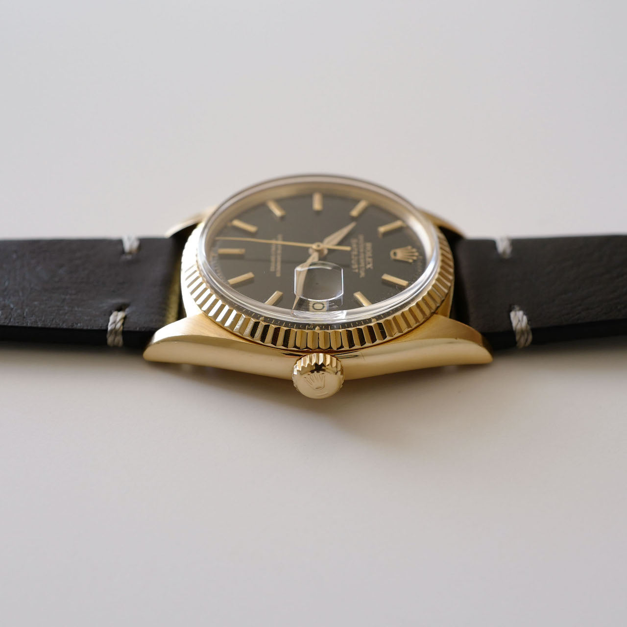 ROLEX DATE-JUST "Gilt Dial" 18K Yellow Gold Ref.1601/8 1964y