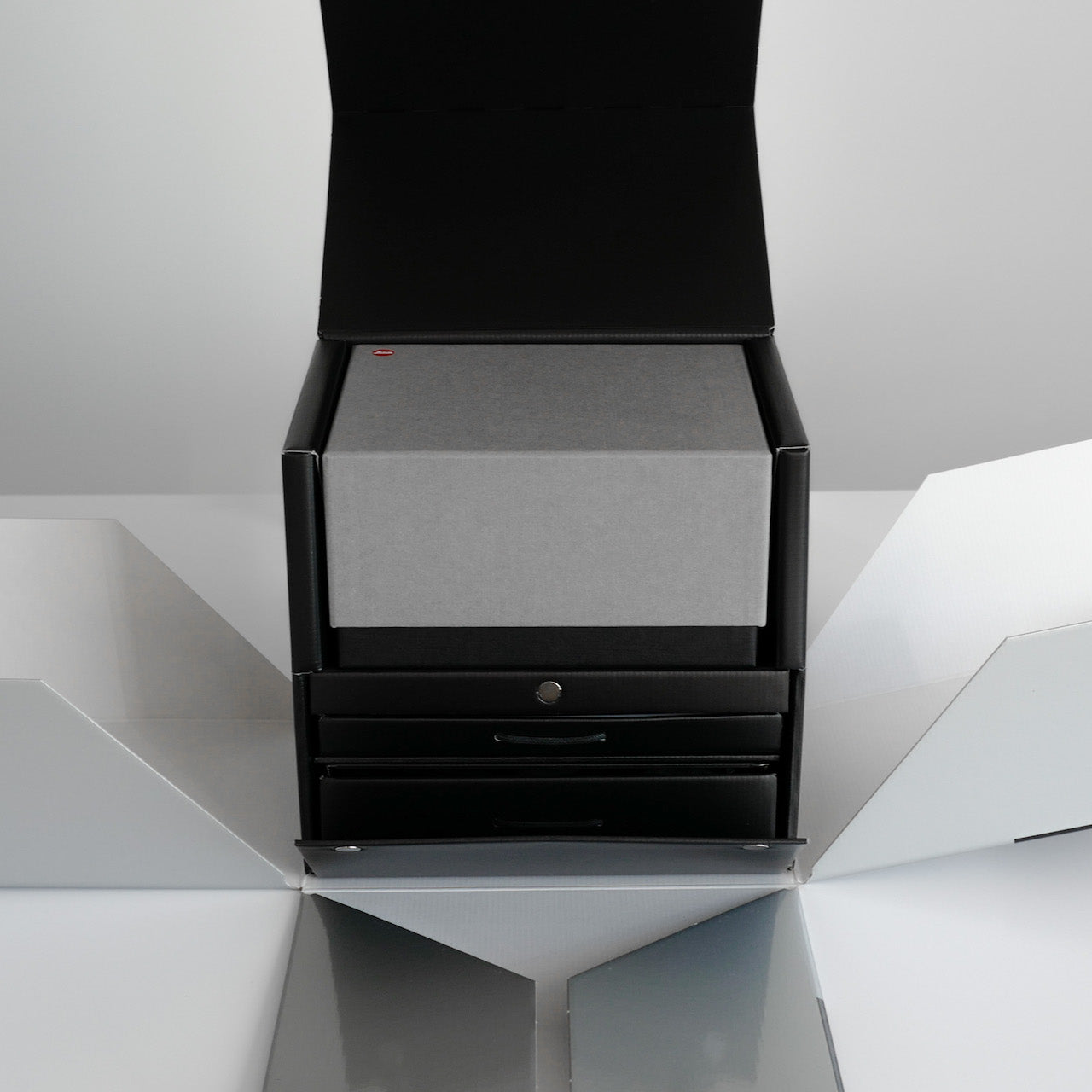 【限定】LEICA Q2 "FRAGMENT EDITION" MONOCHROME 未使用 Full Set