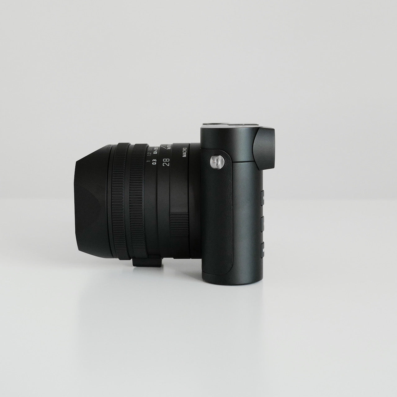 【限定】LEICA Q2 "FRAGMENT EDITION" MONOCHROME 未使用 Full Set