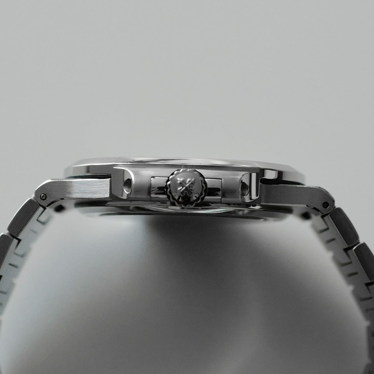 PATEK PHILIPPE Nautilus "Jumbo" Ref.5711/1A-010 Blue-Grey Dial Full Set