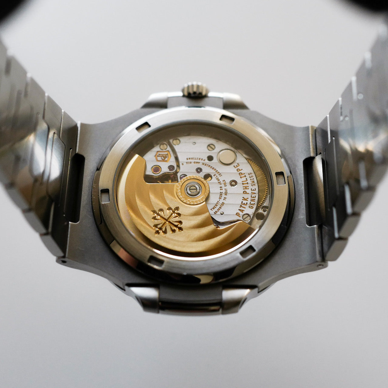 PATEK PHILIPPE Nautilus "Jumbo" Ref.5711/1A-010 Blue-Grey Dial Full Set