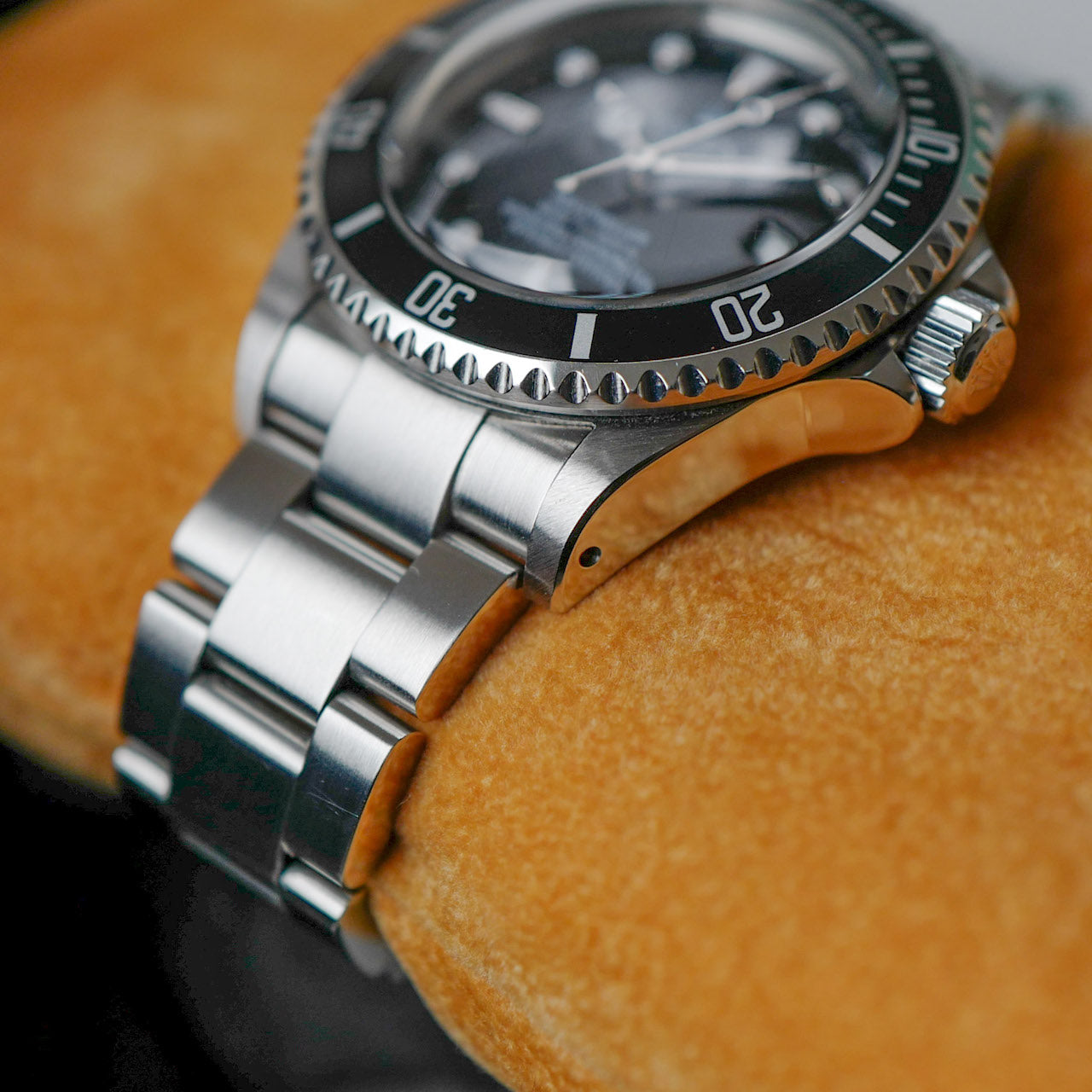 ロレックス/シードゥエラー/スーパードーム風防/国際保証書付き/ROLEX SEA-DWELLER Ref.16600 "SUPER DOME" with Paper