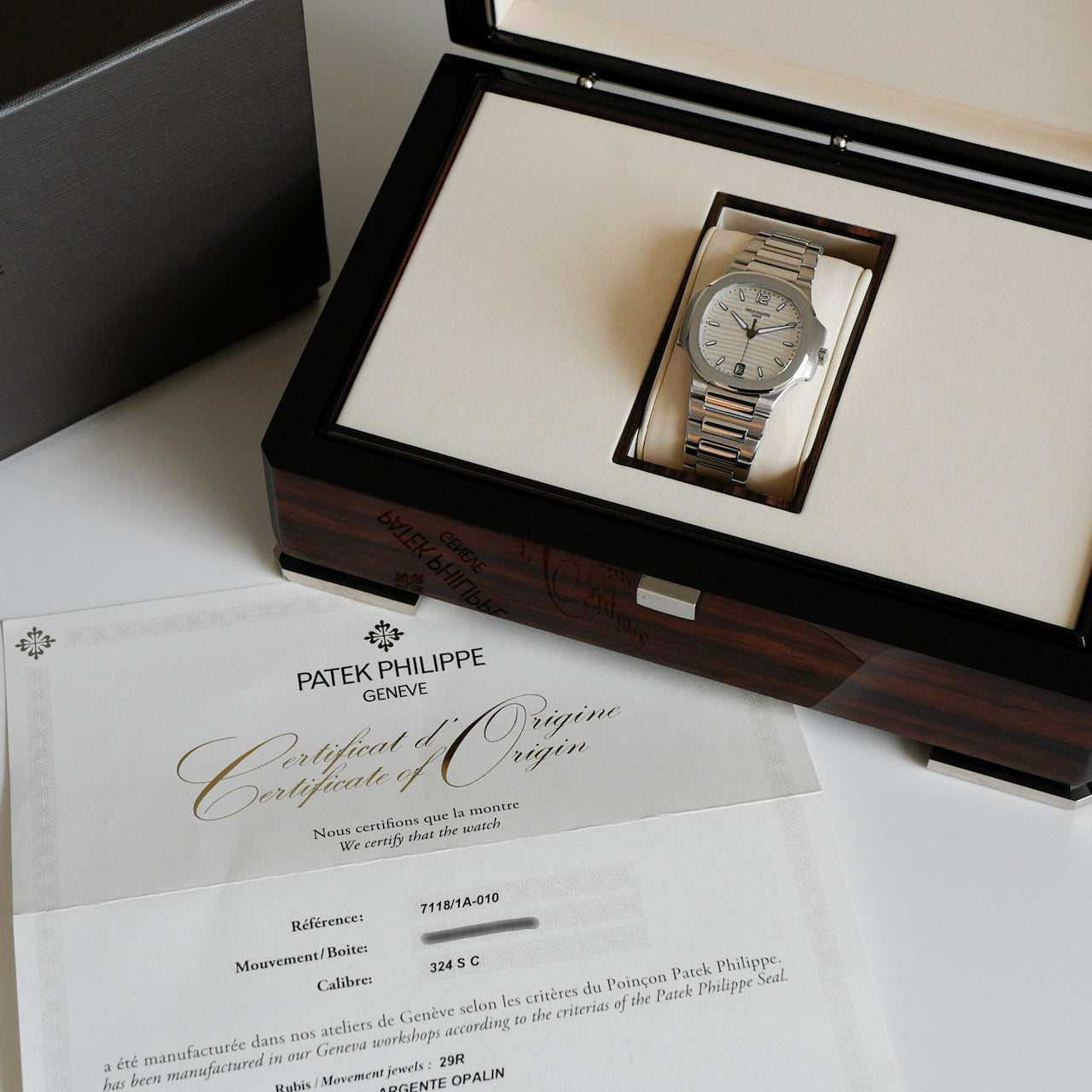 パテック・フィリップ/ノーチラス/国際保証書付き/PATEK PHILLIPE Ref.7118/1A-010 "Nautilus" Full Set