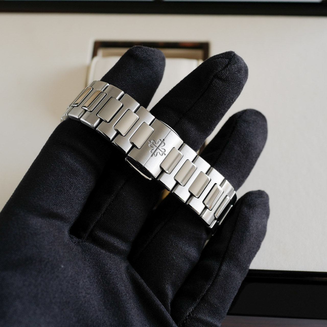 パテック・フィリップ/ノーチラス/国際保証書付き/PATEK PHILLIPE Ref.7118/1A-010 "Nautilus" Full Set