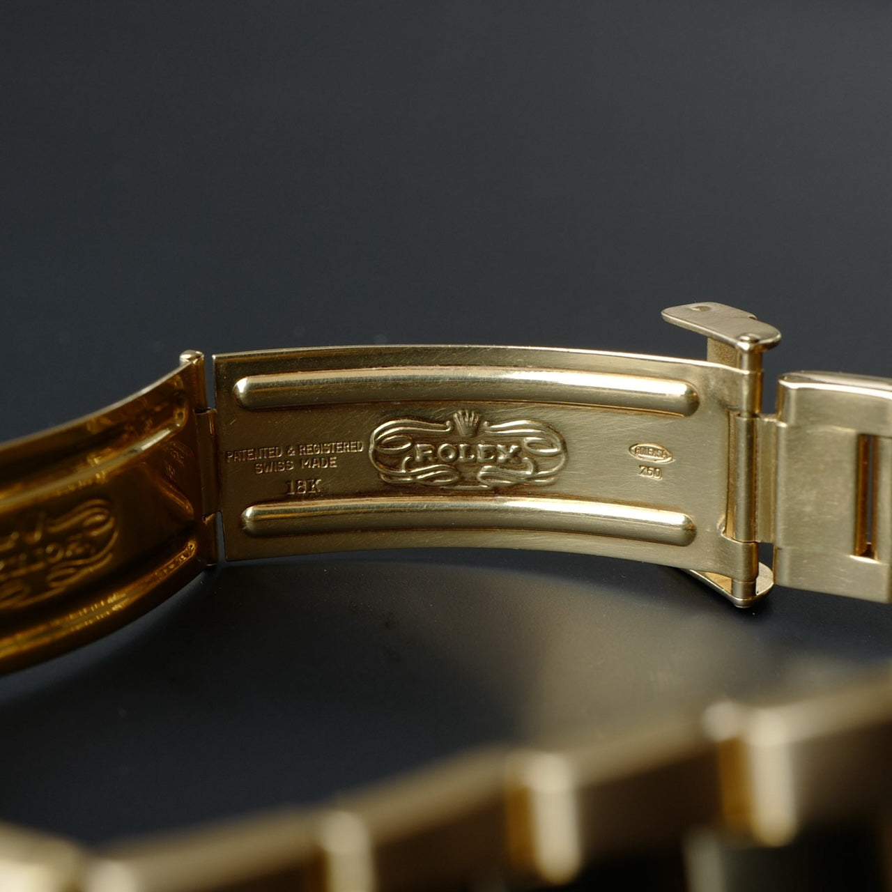 ロレックス/サブマリーナデイト1680/8/黒壺ダイヤル/18KYG/ROLEX SUBMARINER DATE Ref.1680/8 "Black Nipple Dial" 18K YG 1972y