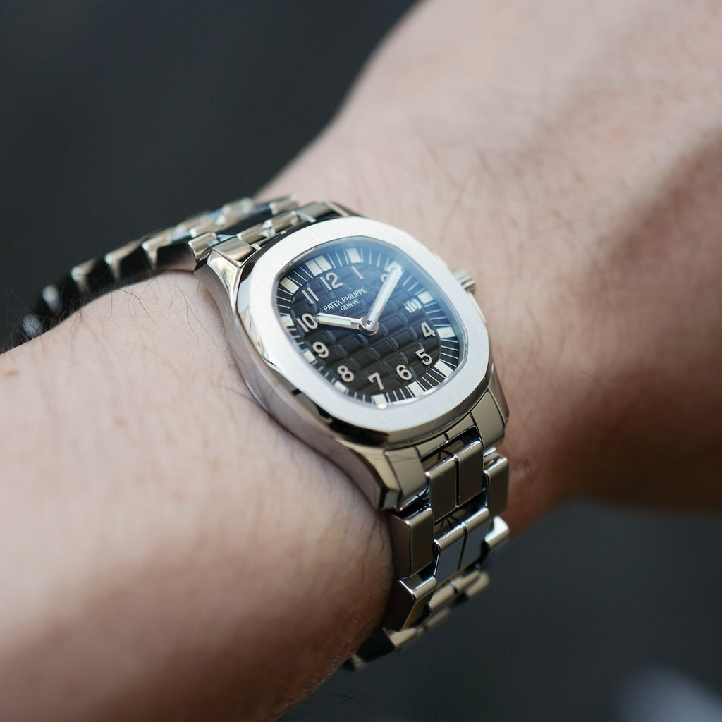 パテックフィリップ/アクアノート4960/1A-001元箱付き/PATEK PHILIPPE  AQUANAUT 4960/1A-001 Black Dial
