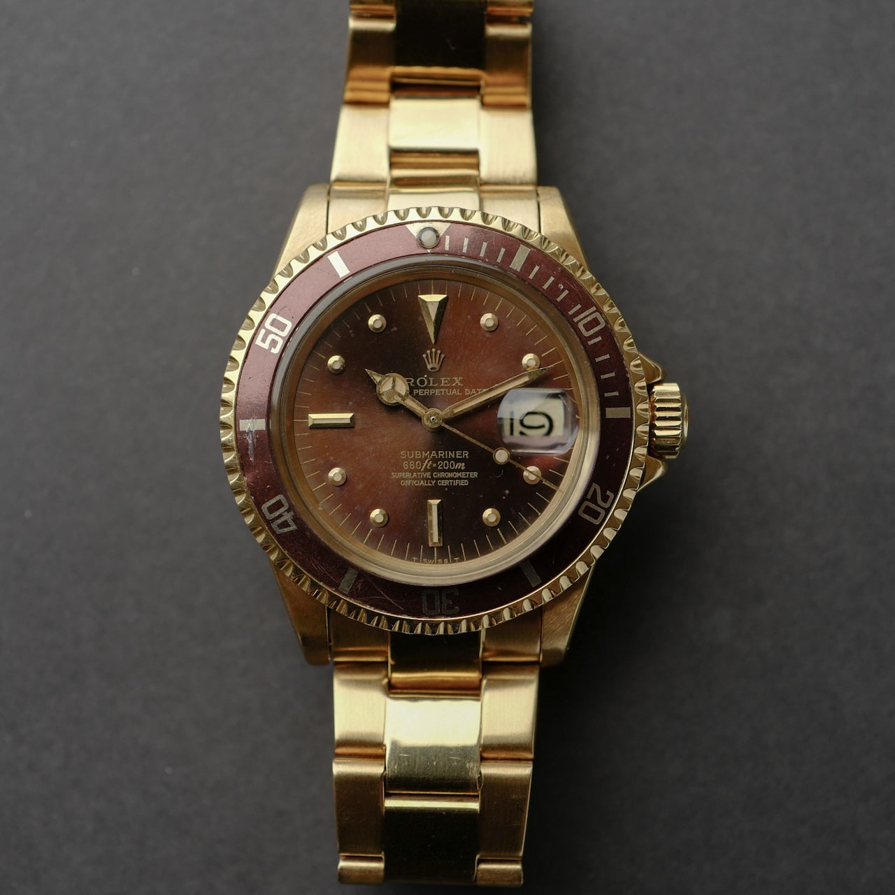ロレックス/サブマリーナデイト1680/8/トロピカル/フジツボ/ROLEX SUBMARINER DATE 1680/8 18KYG "TROPICAL" Nipple Dial 1970y