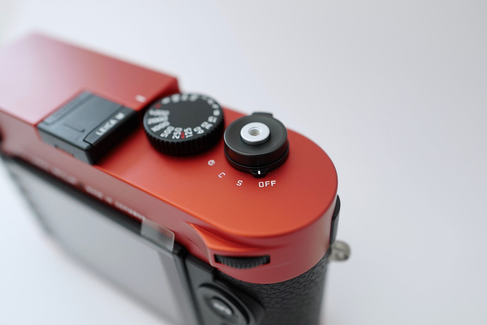 LEICA "red" LIMITED EDITION only made 100 pieces in the World