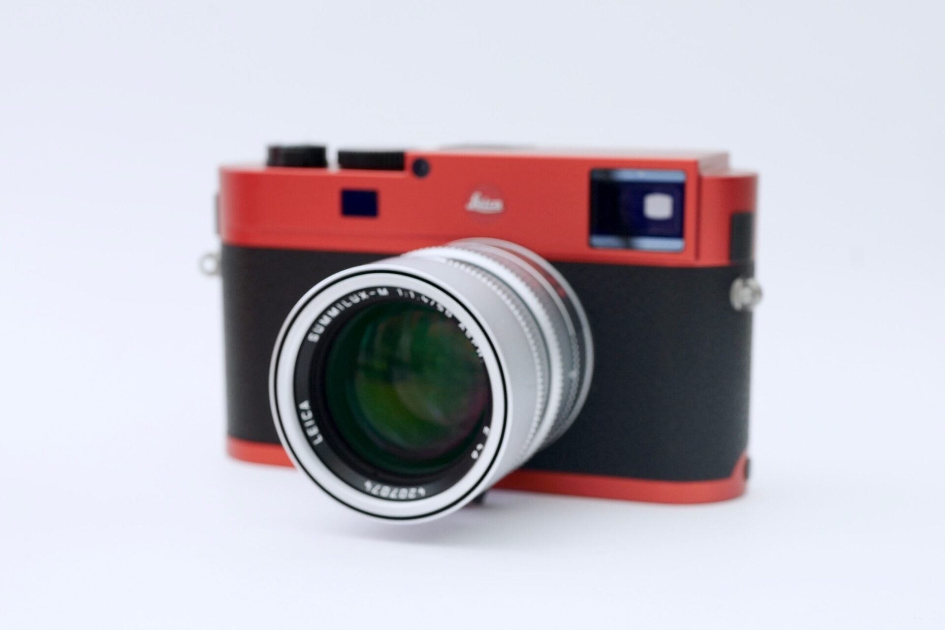 LEICA "red" LIMITED EDITION only made 100 pieces in the World