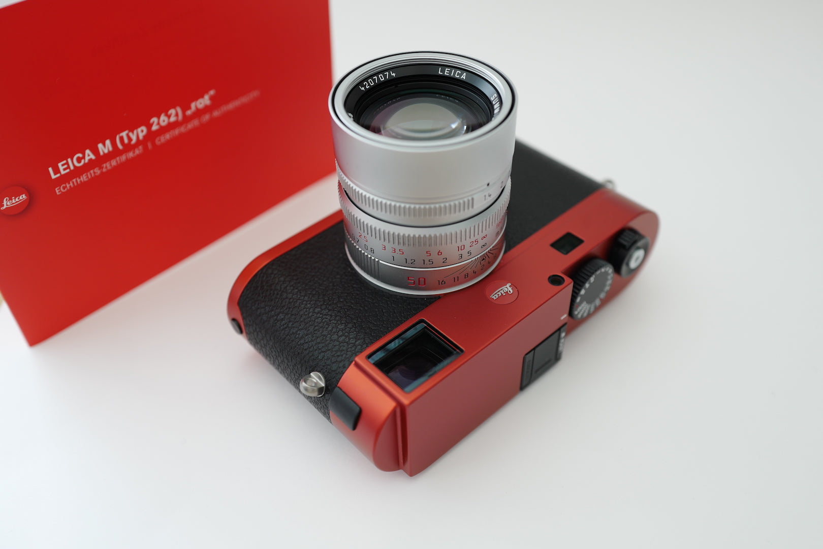 LEICA "red" LIMITED EDITION only made 100 pieces in the World