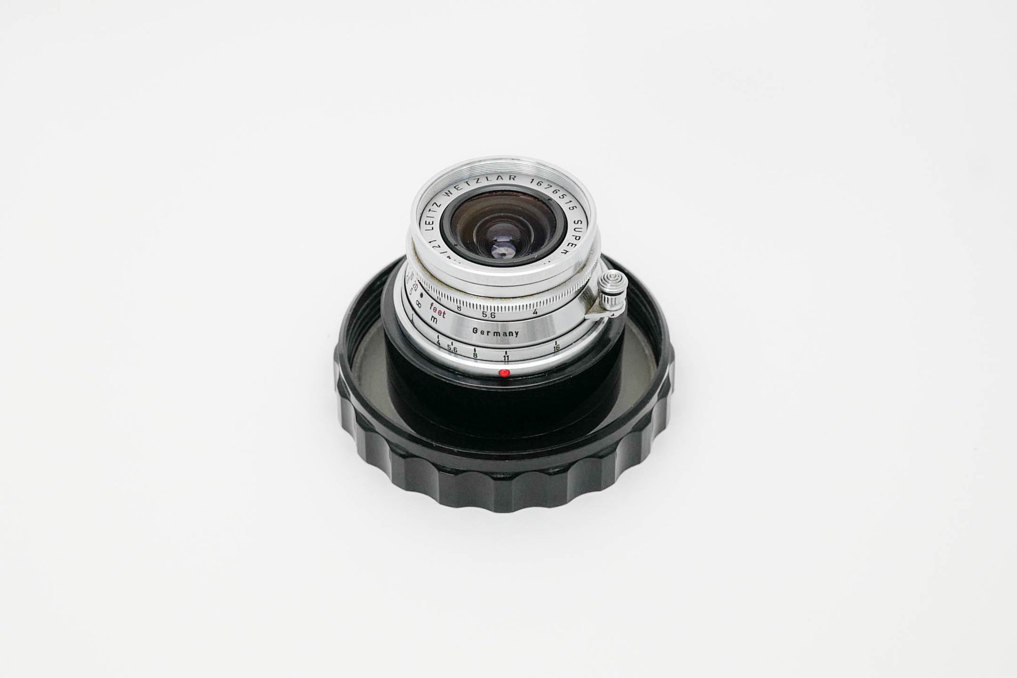 LEICA