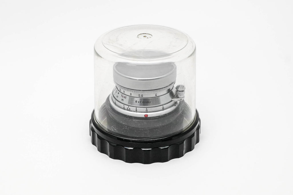 LEICA