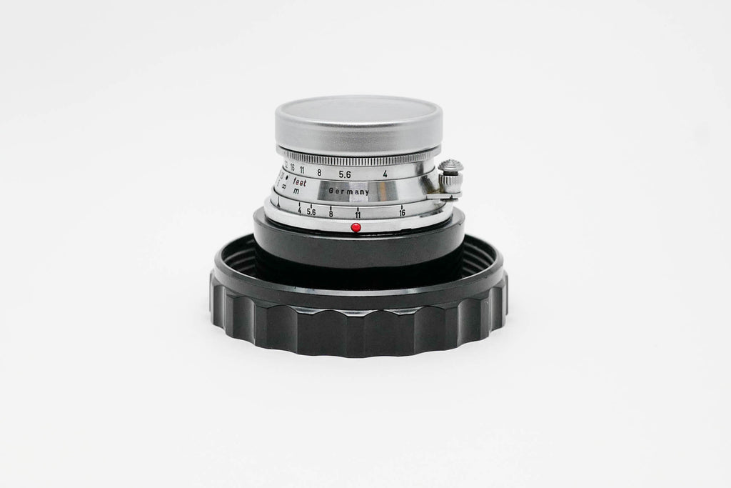 LEICA