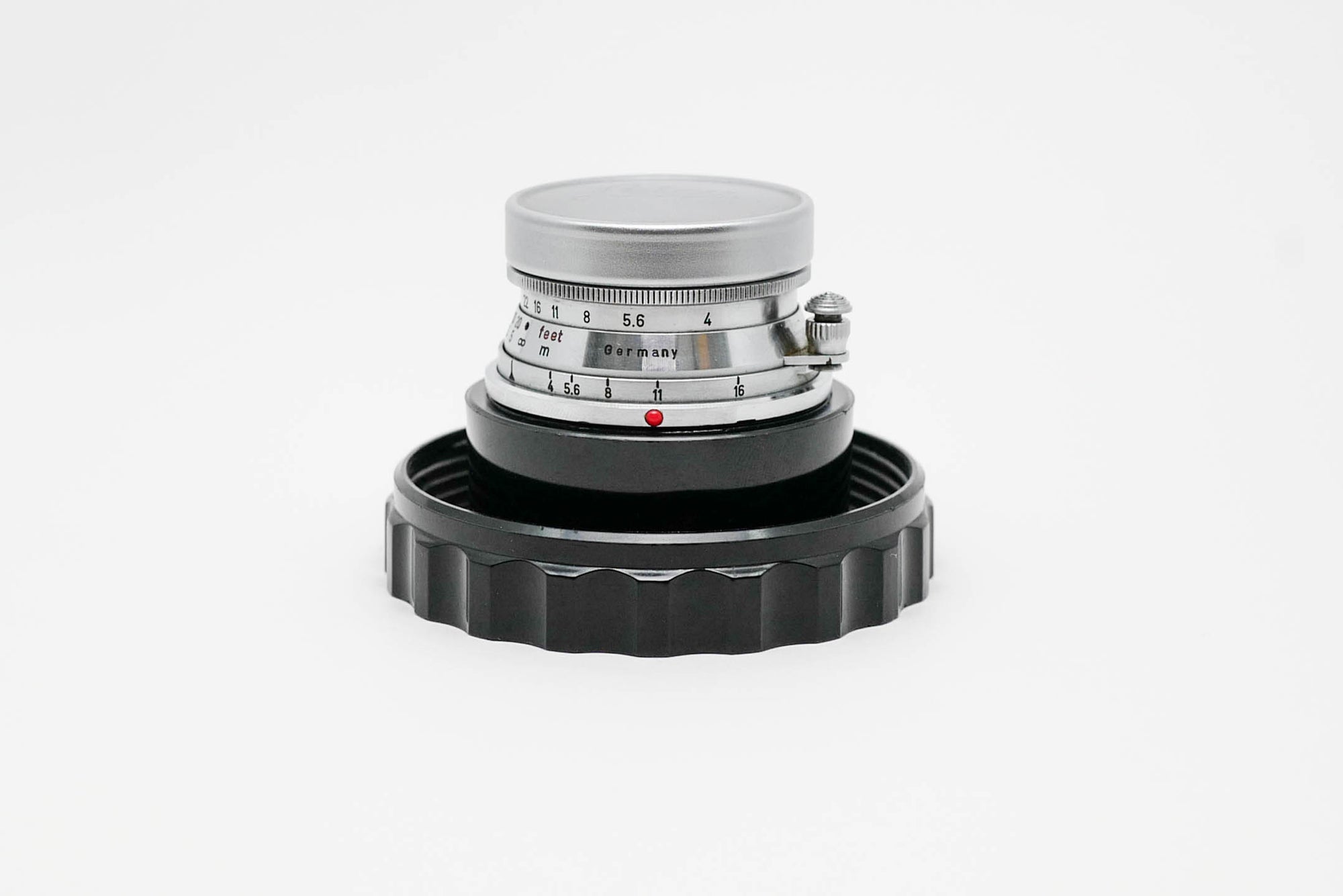 LEICA