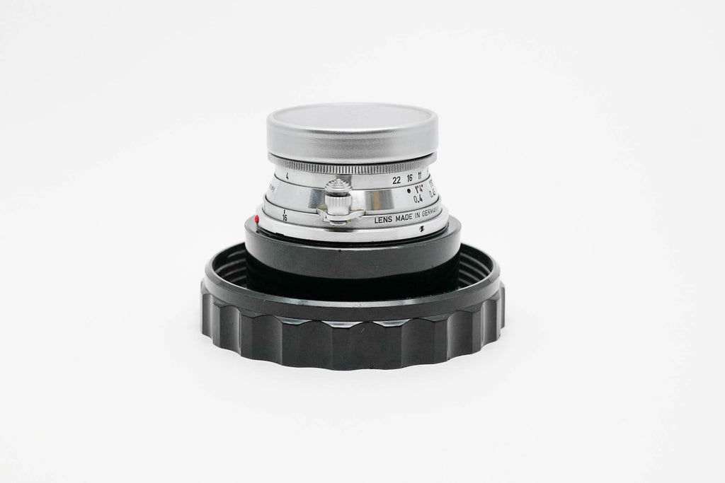 LEICA