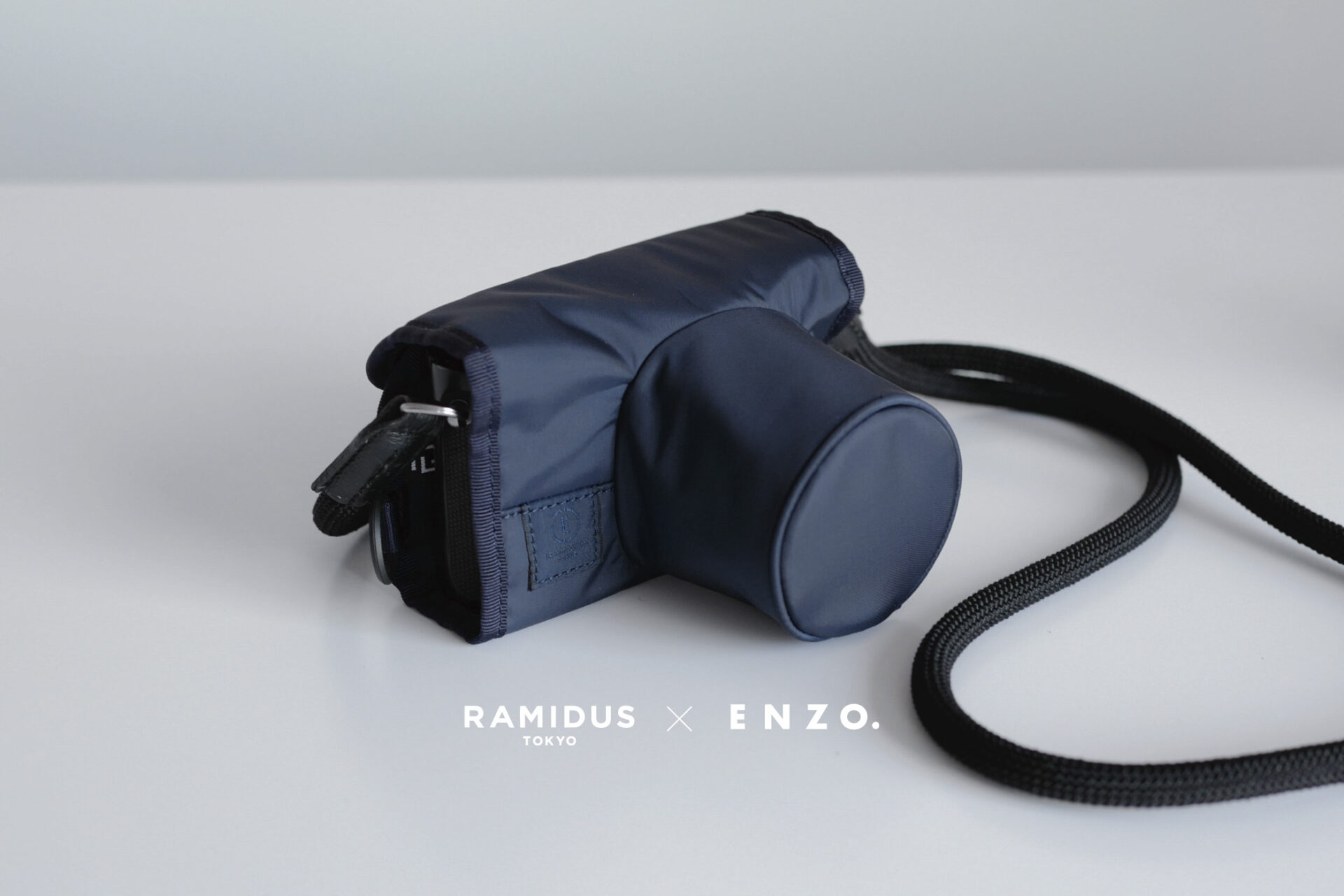 RAMIDUS コラボ第４弾 CAMERA CASE for LEICA 2024 NAVY ver. - ENZO 