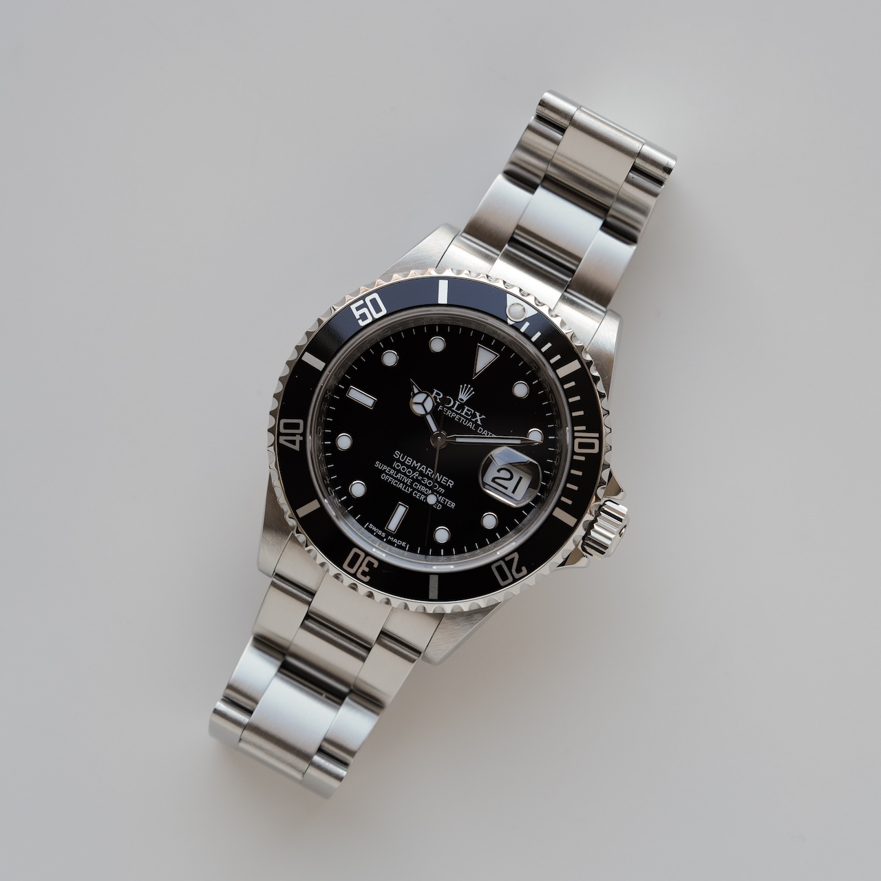 ロレックス/サブマリーナデイト16610/V番/2009年/ルーレット刻印/保証書付き/ROLEX SUBMARINER DATE Ref.16610  2009 with Paper, Box - ENZO SHOP / GALLERY ENZO / Vintage ROLEX / LEICA